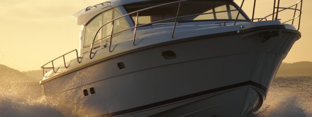 How to care for and maintain the paint for your boat